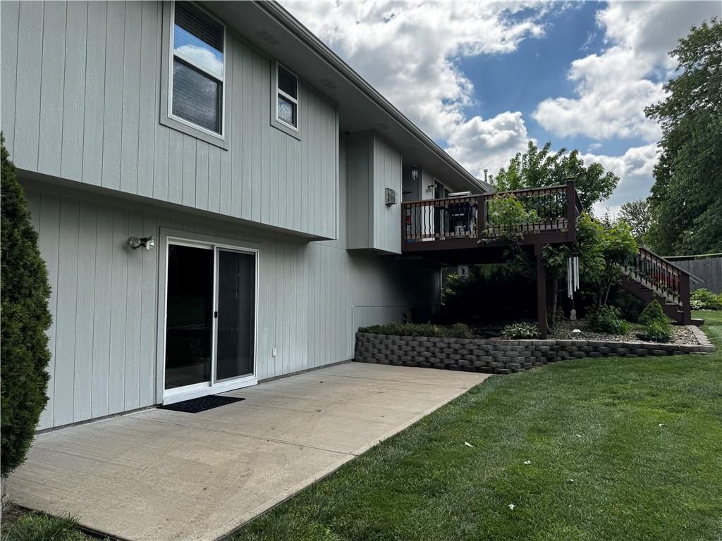 714 Ridge Crest Drive — photo 9