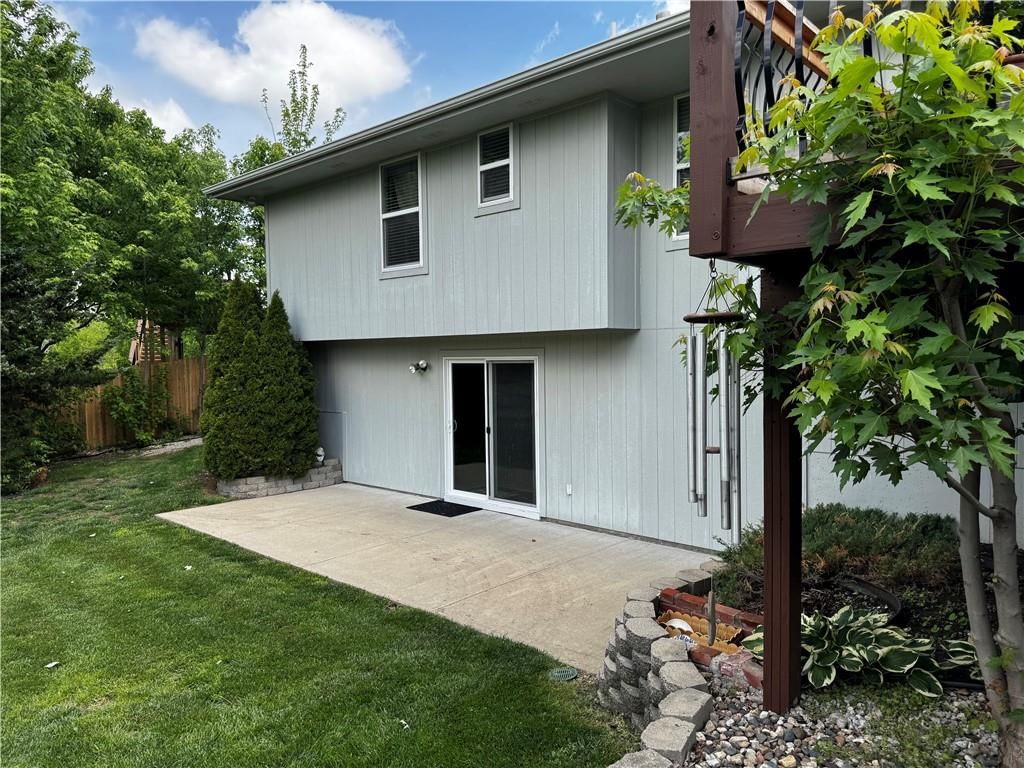714 Ridge Crest Drive — photo 10