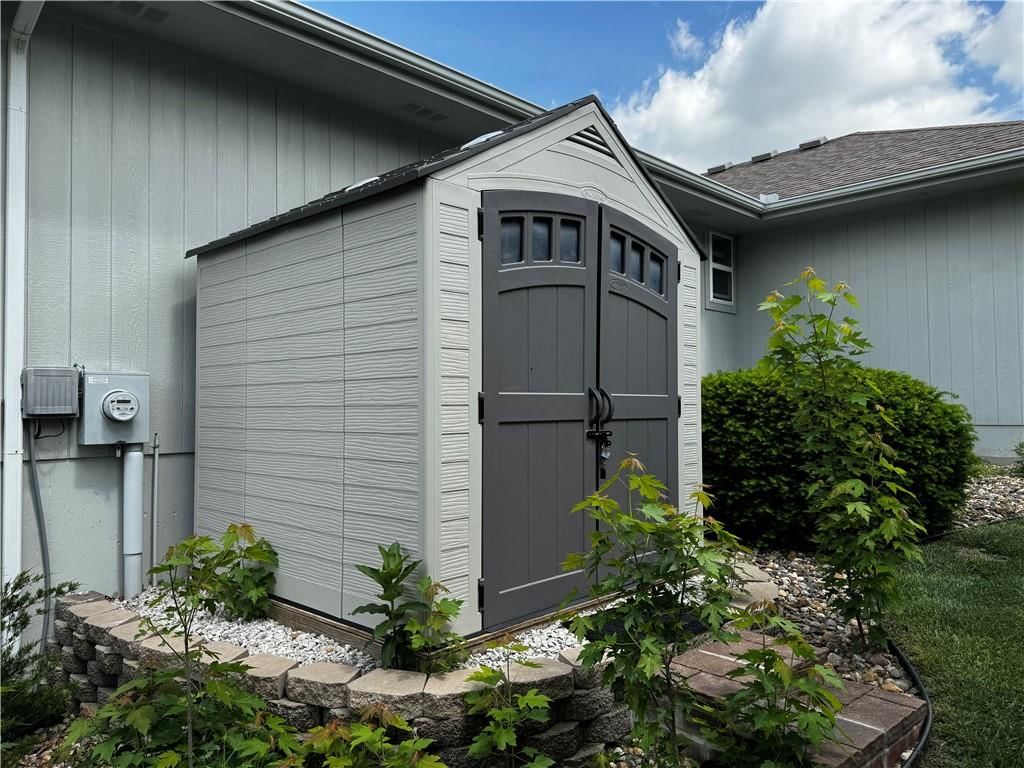 714 Ridge Crest Drive — photo 11
