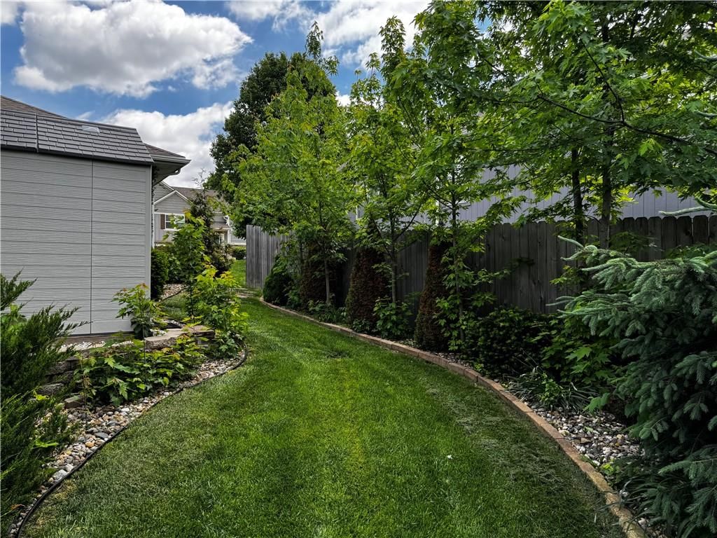 714 Ridge Crest Drive — photo 12