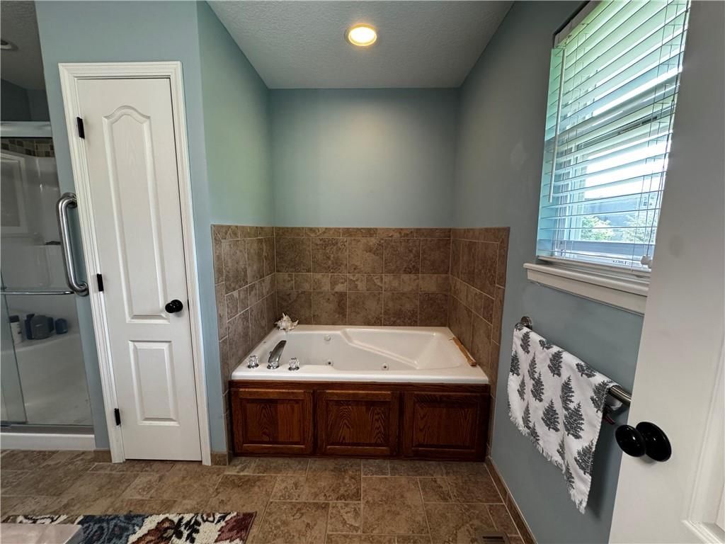 714 Ridge Crest Drive — photo 31