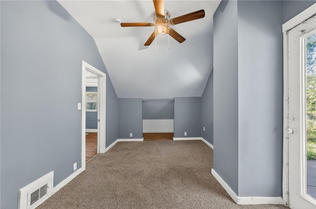 5424 Bellefontaine Avenue — photo 22