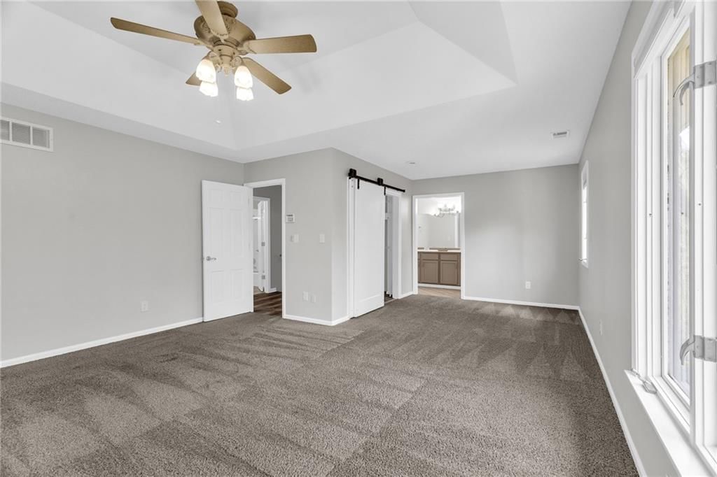 2721 Trenchard Drive — photo 13