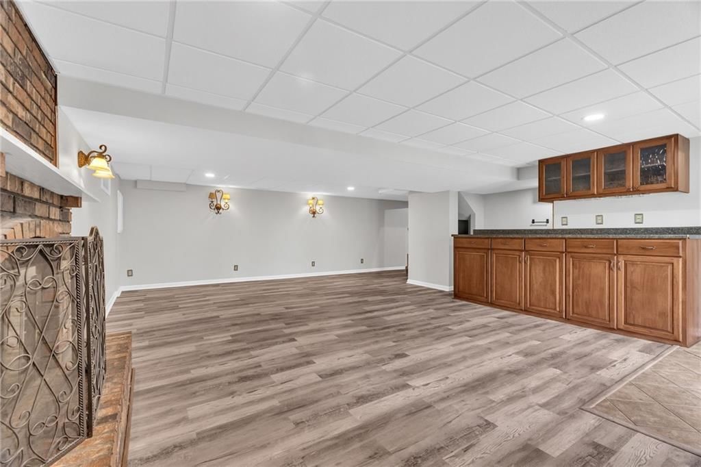 2721 Trenchard Drive — photo 18