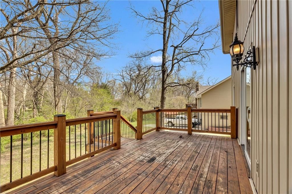 2721 Trenchard Drive — photo 22