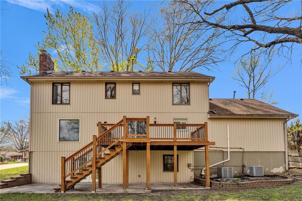 2721 Trenchard Drive — photo 24