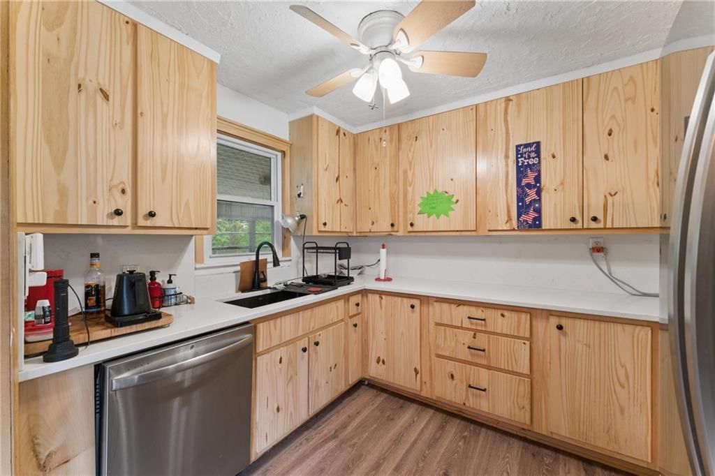 5807 Bennington Avenue — photo 9