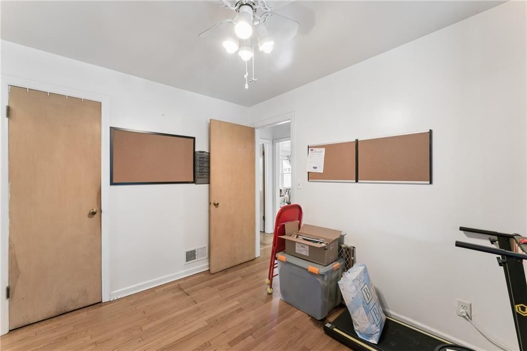 5807 Bennington Avenue — photo 21