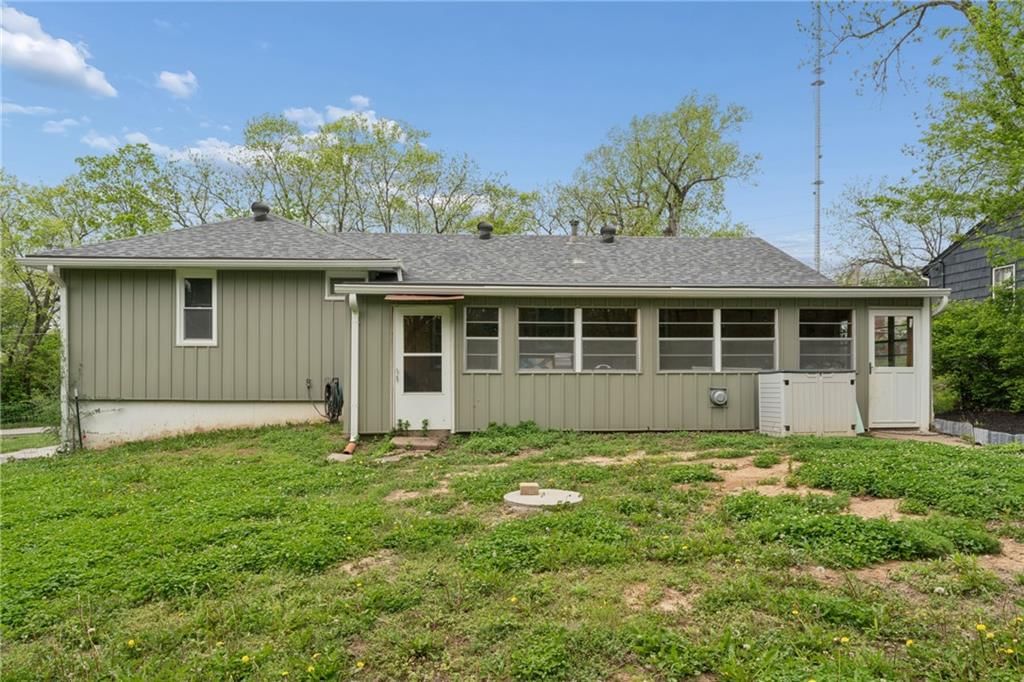5807 Bennington Avenue — photo 33