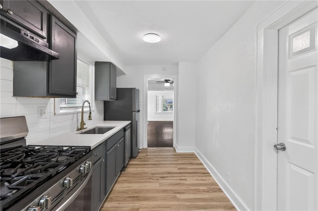 1308 E 59th Street — photo 12