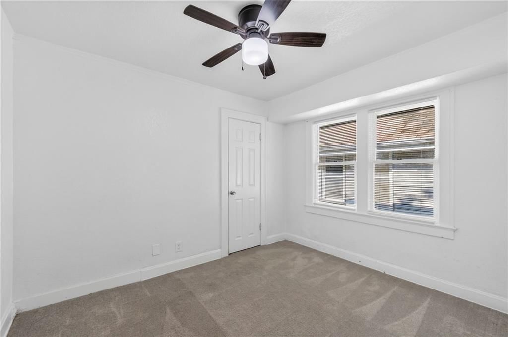 1308 E 59th Street — photo 19