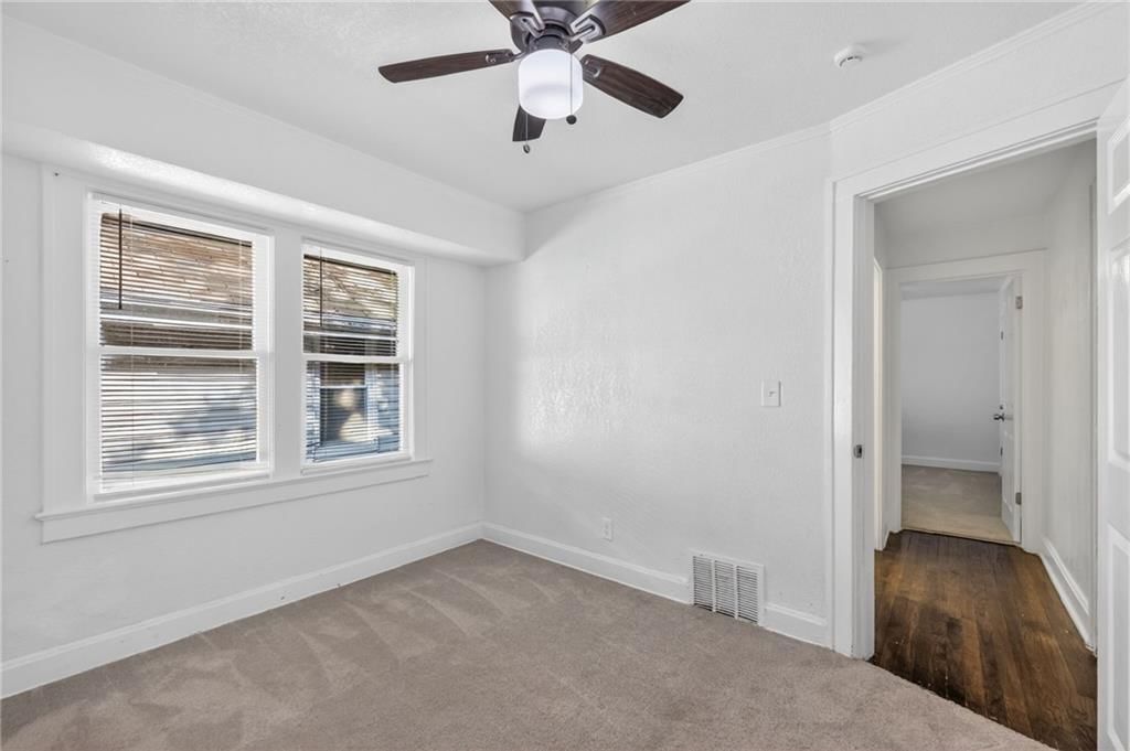 1308 E 59th Street — photo 20