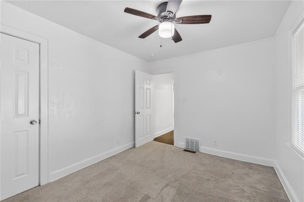 1308 E 59th Street — photo 22