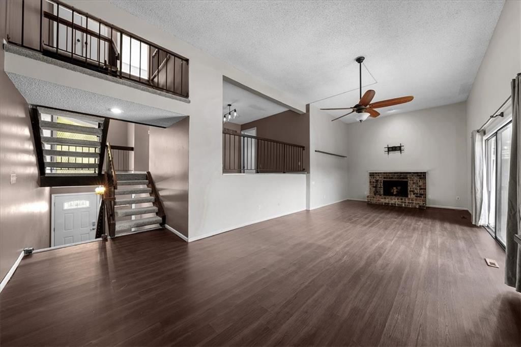 10249 Cedarbrooke Lane — photo 4