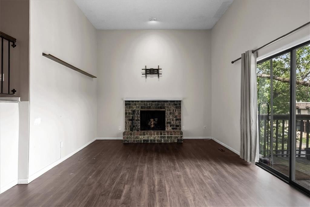 10249 Cedarbrooke Lane — photo 5