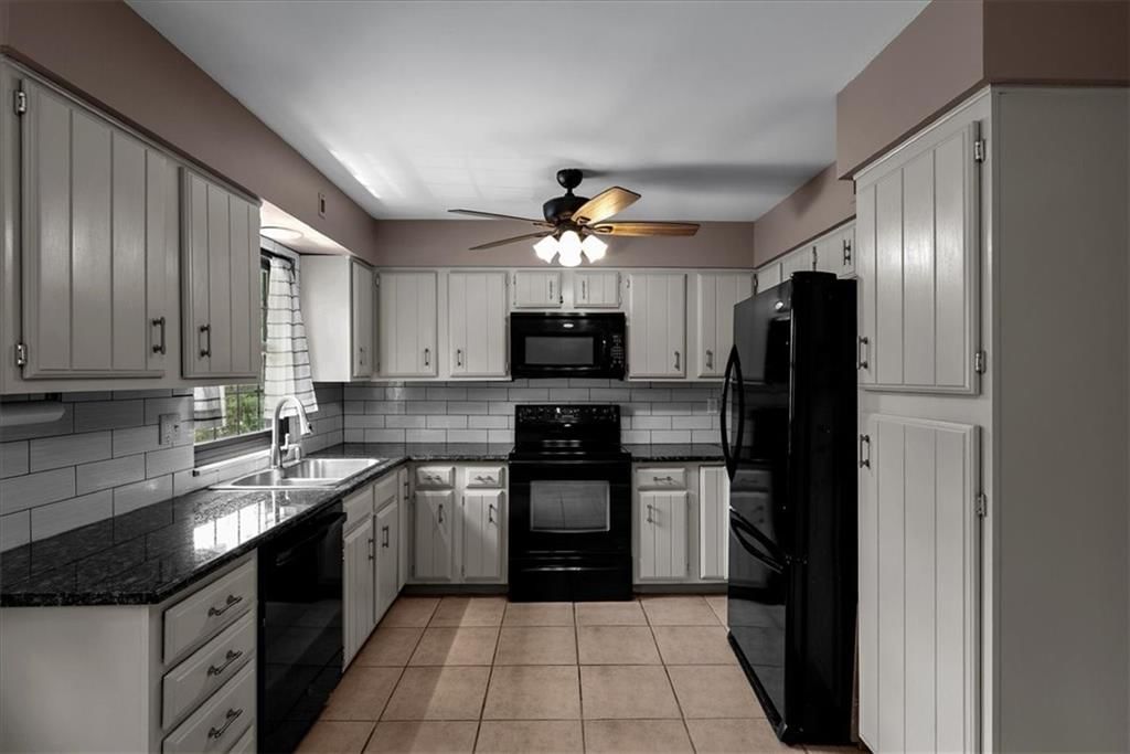 10249 Cedarbrooke Lane — photo 8