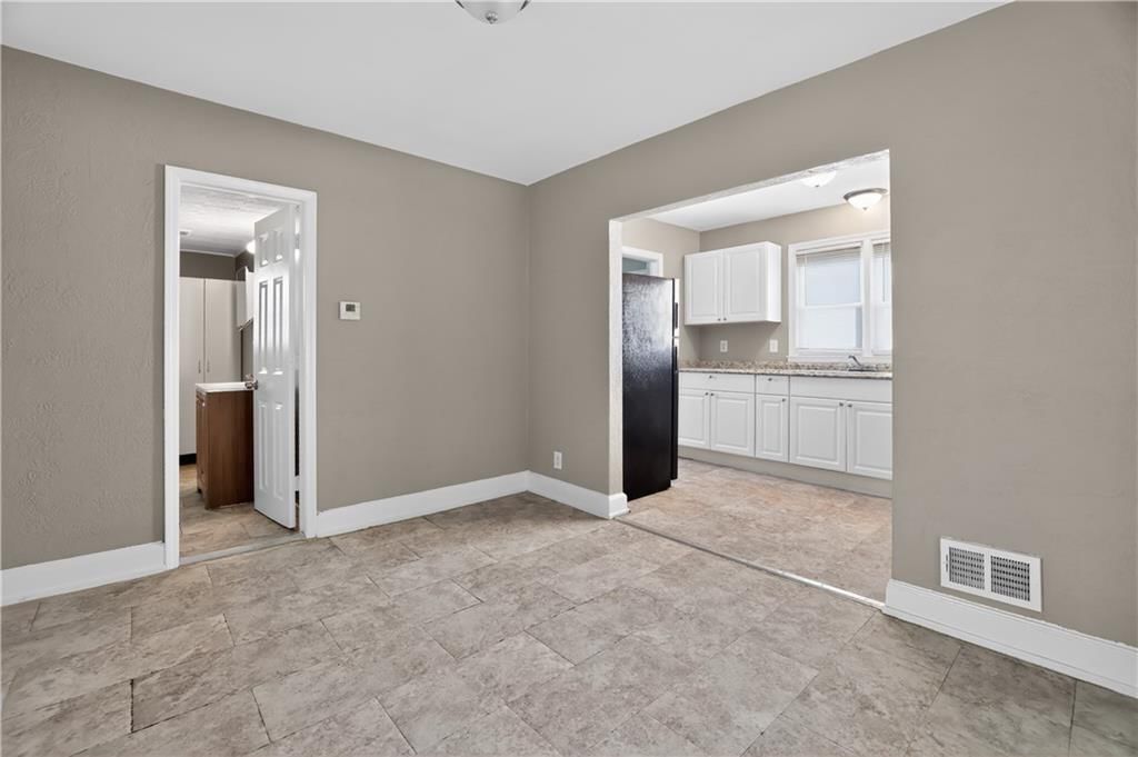 1522 W Walnut Street — photo 18