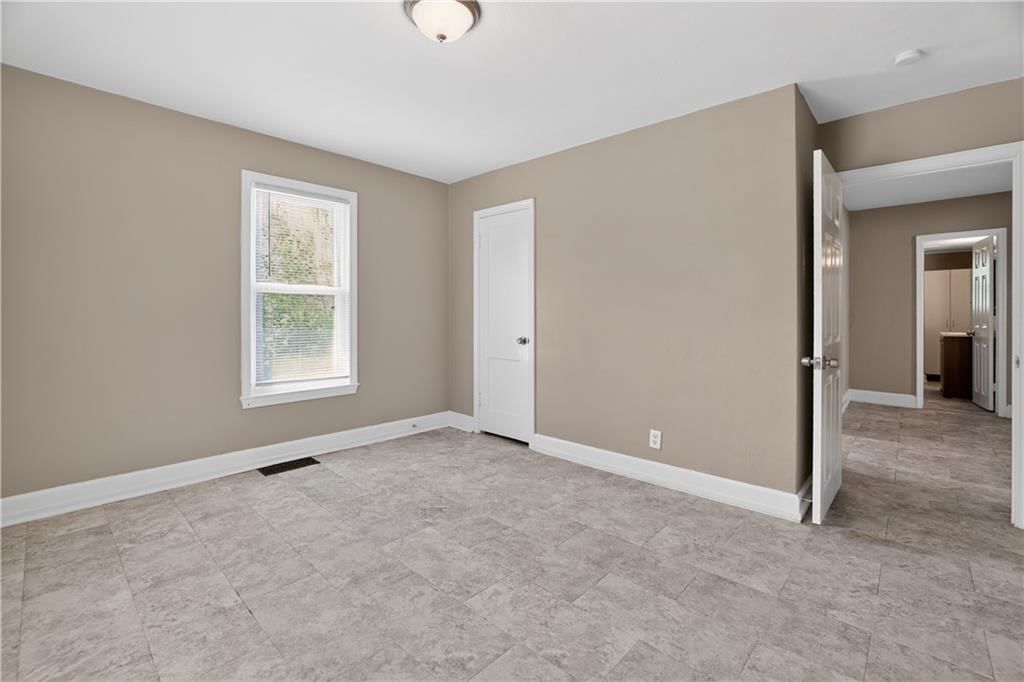 1522 W Walnut Street — photo 20