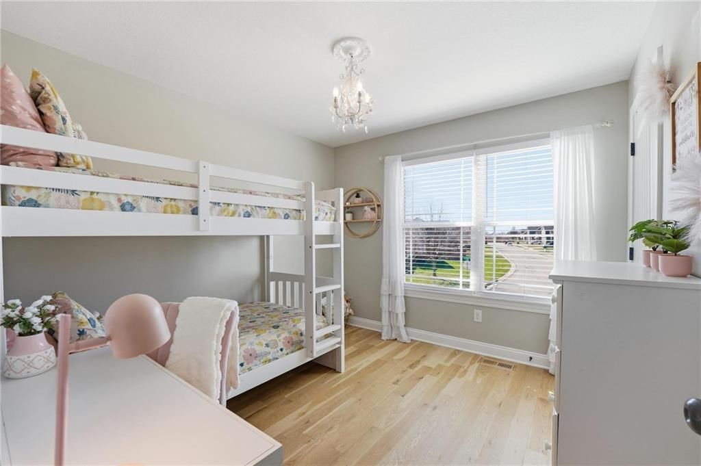 12400 Parkview Avenue — photo 14