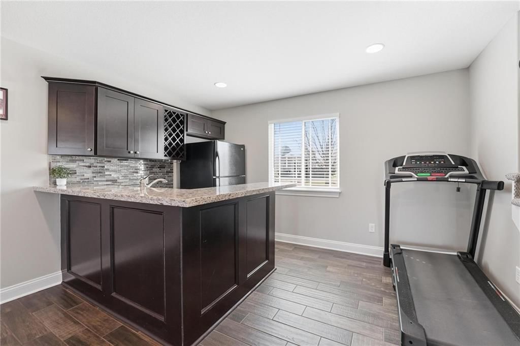 12400 Parkview Avenue — photo 29