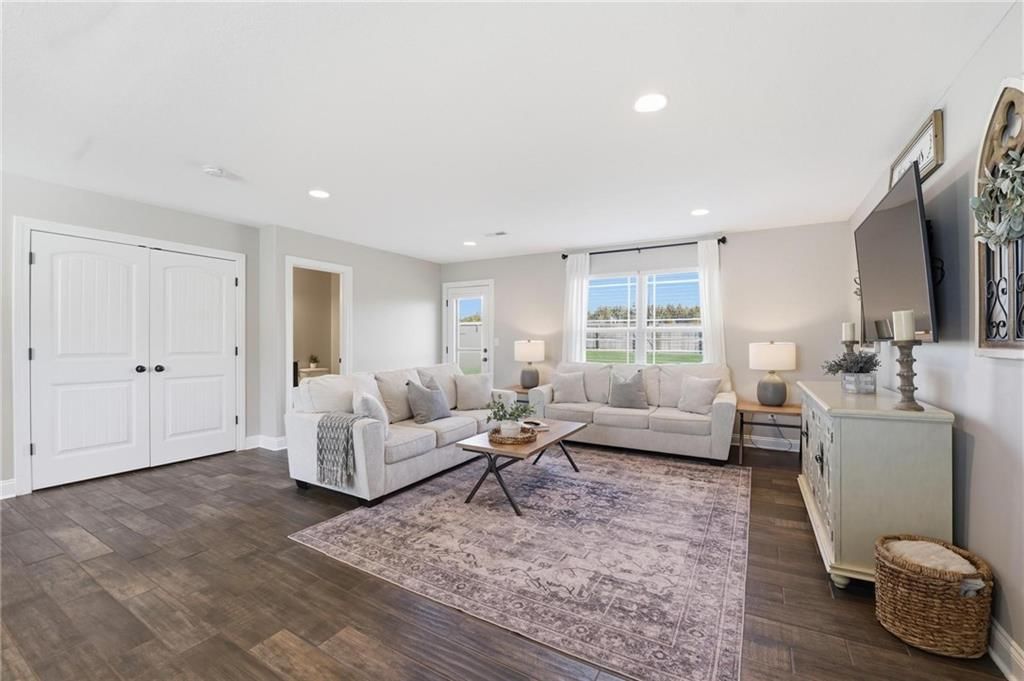 12400 Parkview Avenue — photo 33