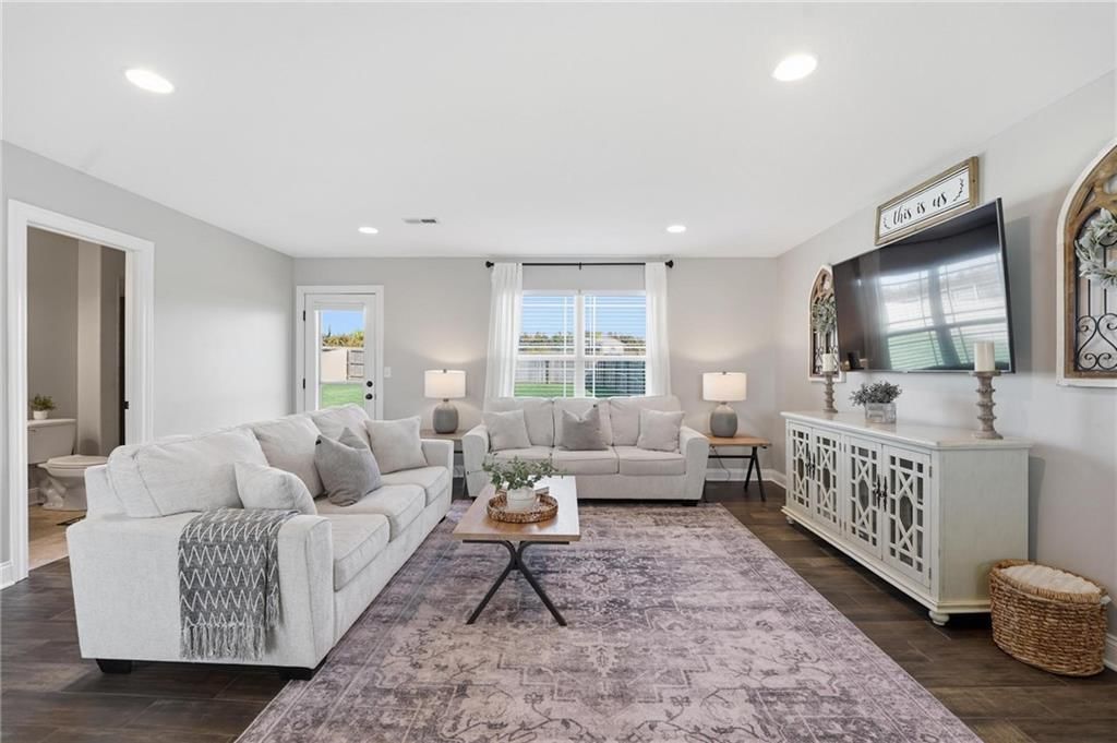12400 Parkview Avenue — photo 34