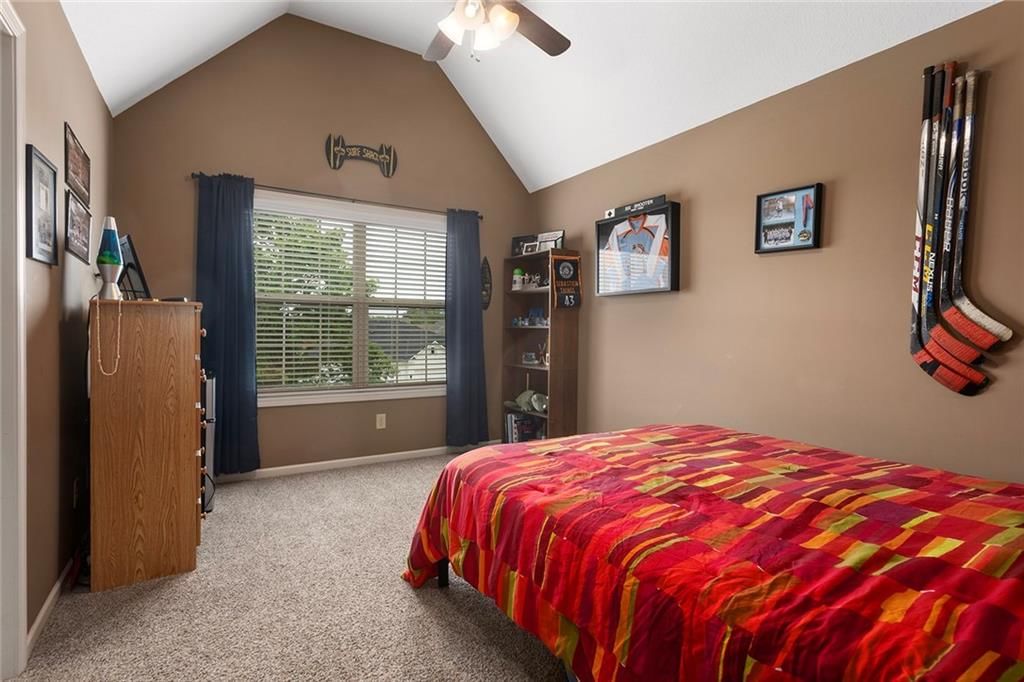 1809 NE Parks Summit Boulevard — photo 28