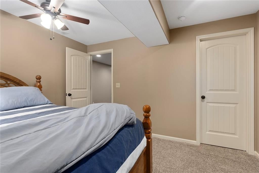 1809 NE Parks Summit Boulevard — photo 40