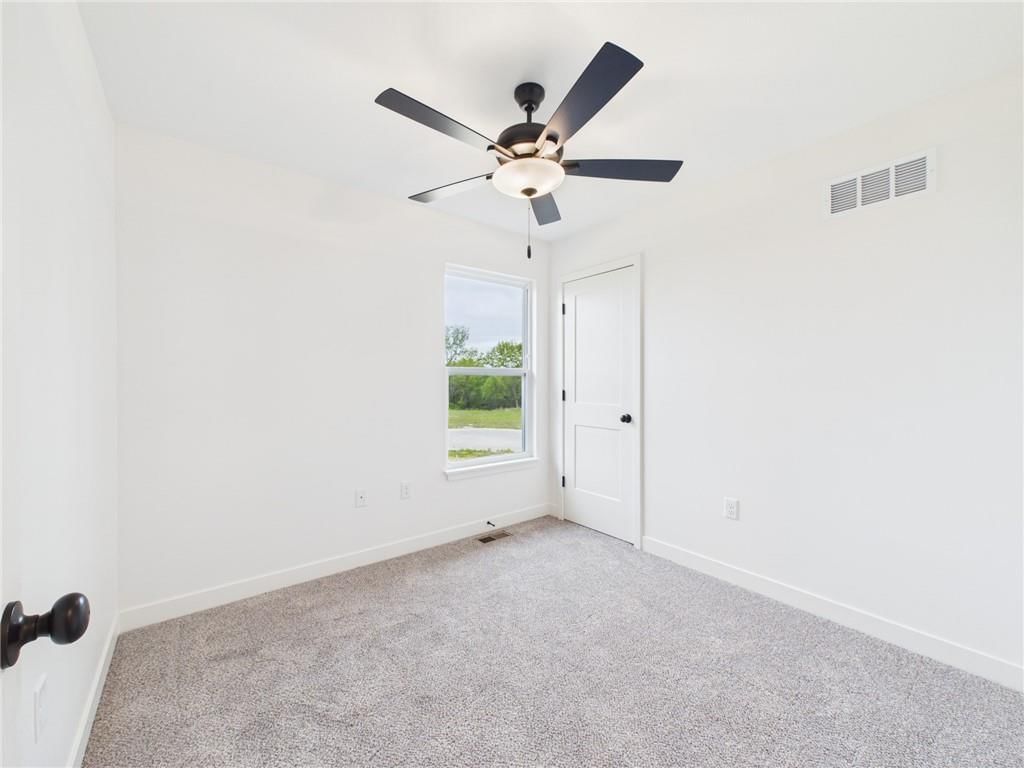 708 Mahogany Court — photo 26