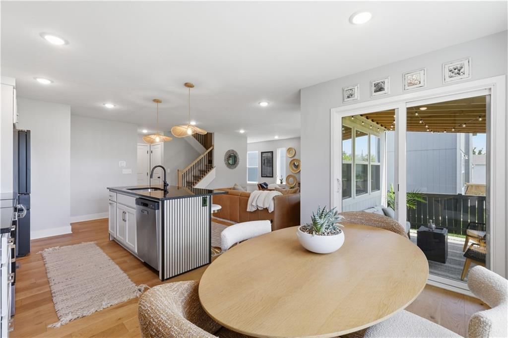 711 Glenn Circle — photo 15
