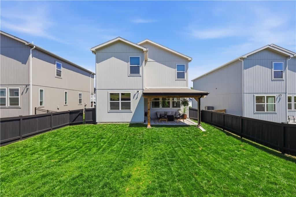 711 Glenn Circle — photo 35