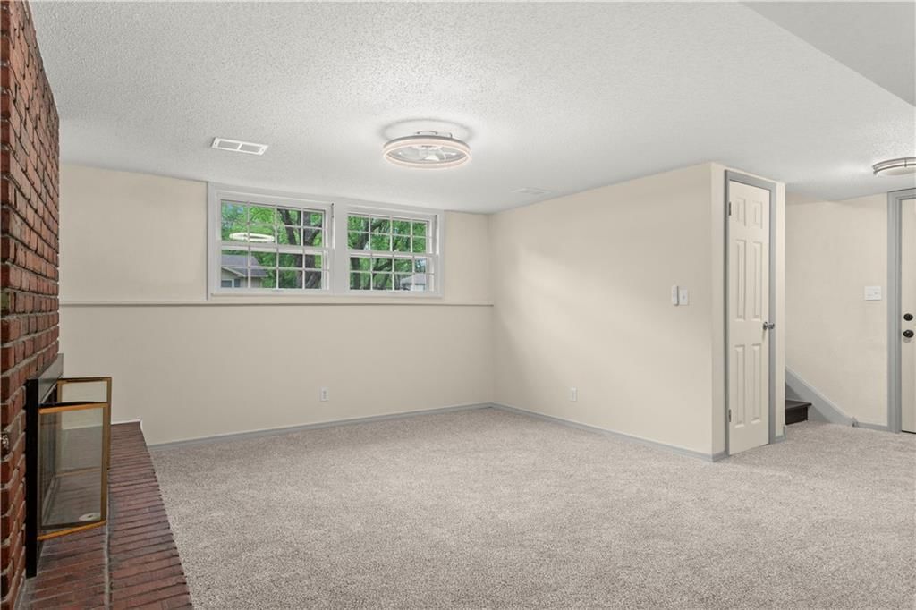 6905 E 136 Street — photo 19