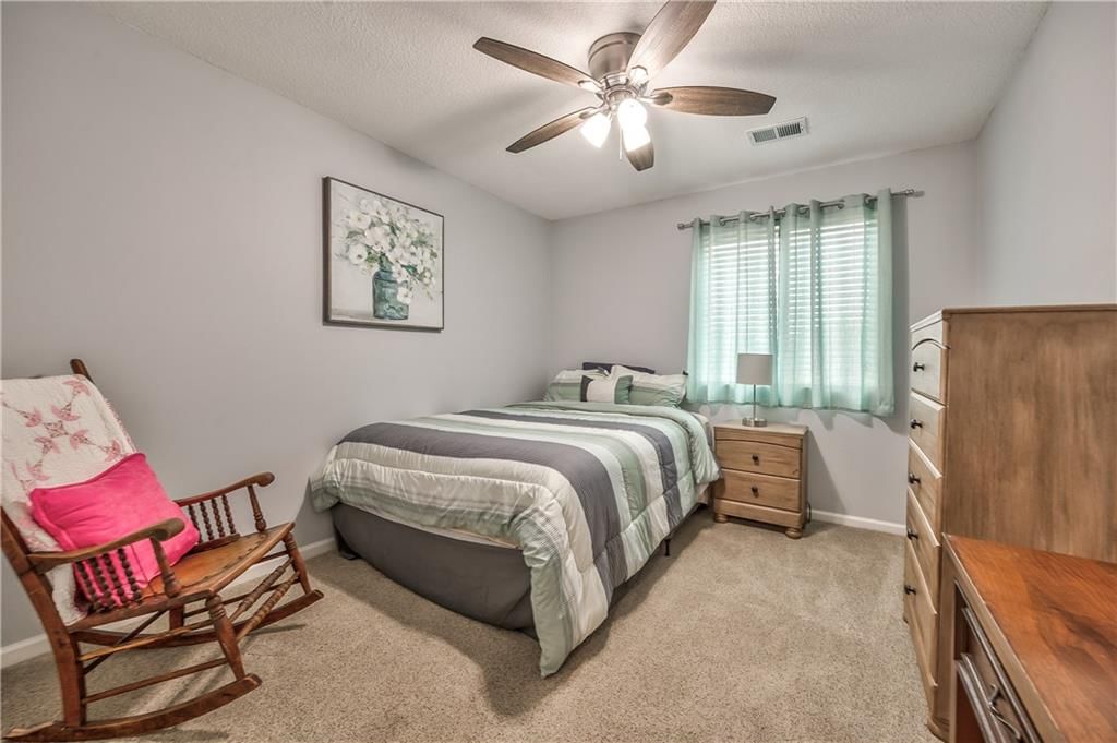 5860 Park Street — photo 12