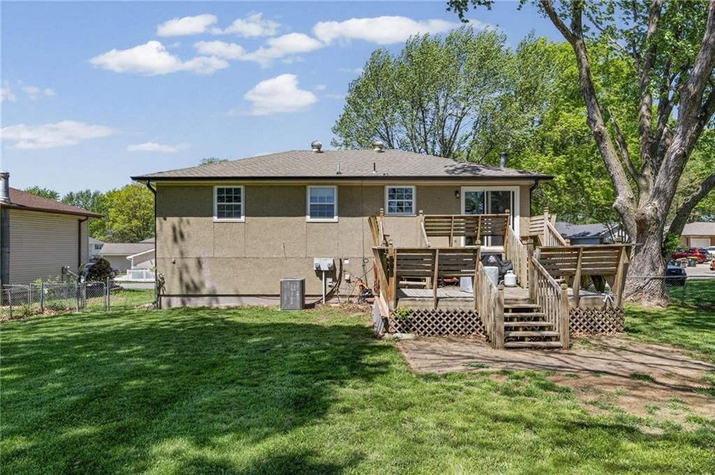 1101 S Doyle Street — photo 28
