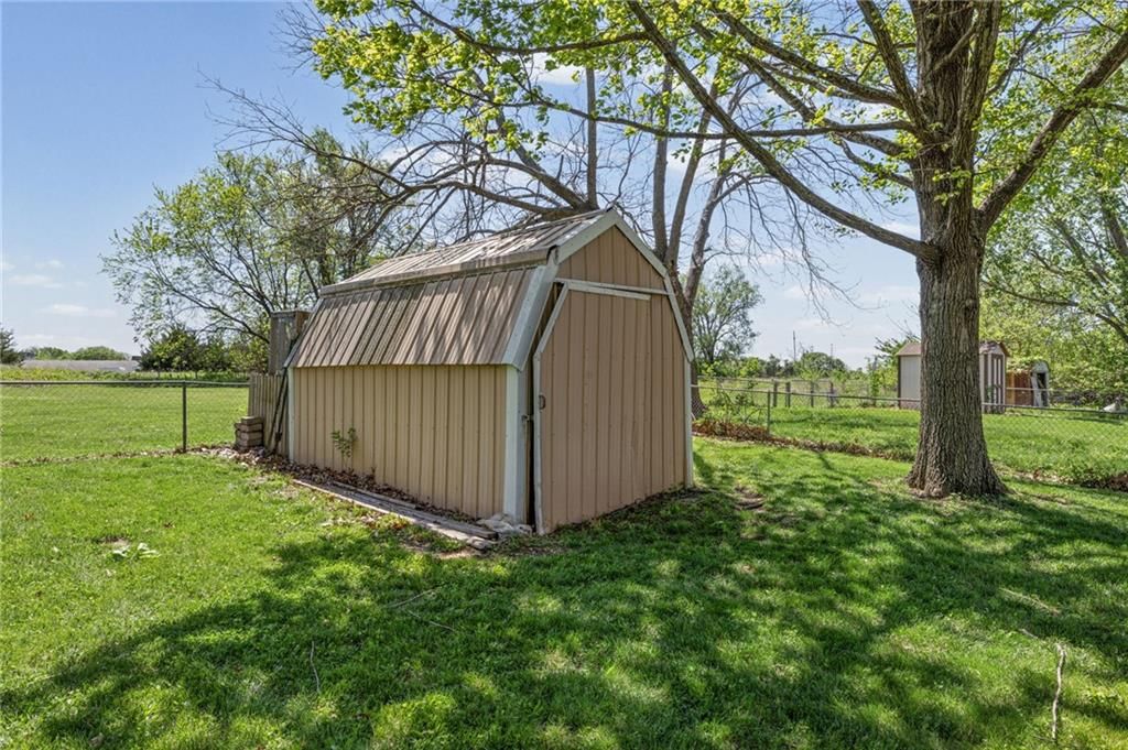 1101 S Doyle Street — photo 30