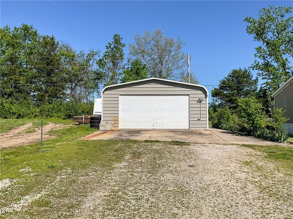 3160 Elsie Drive — photo 33