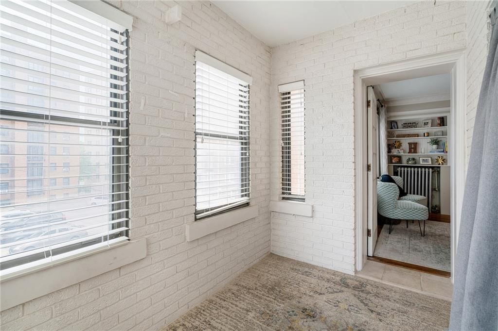 807 W 48th Street — photo 24