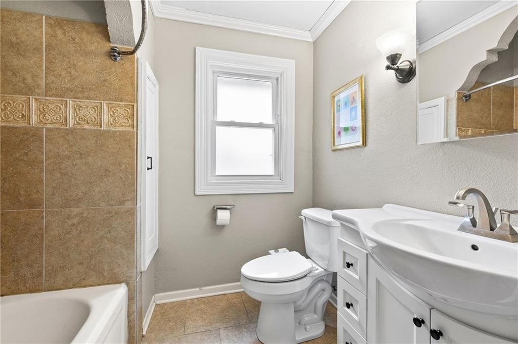 719 E Gregory Boulevard — photo 22