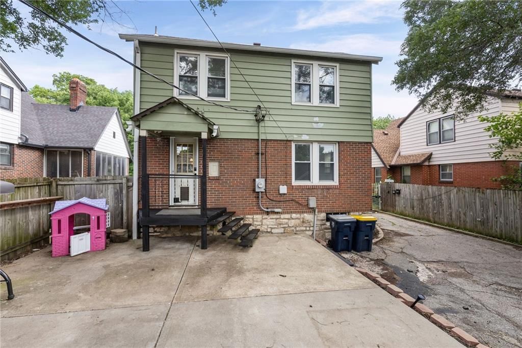 719 E Gregory Boulevard — photo 42