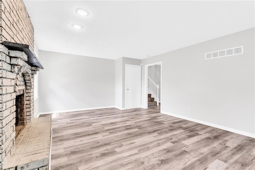 204 SE Gingerbread Lane — photo 4