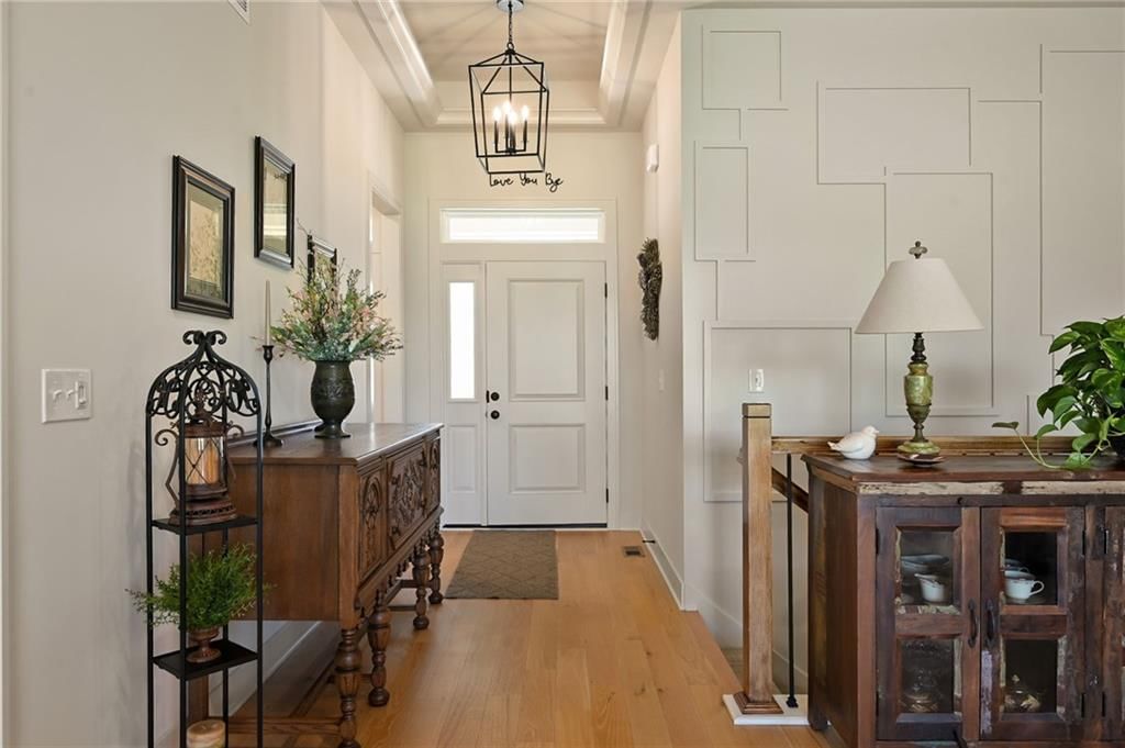 1814 Woodward Circle — photo 3