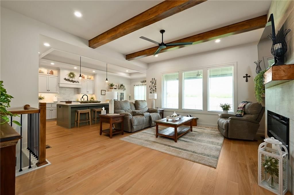 1814 Woodward Circle — photo 4