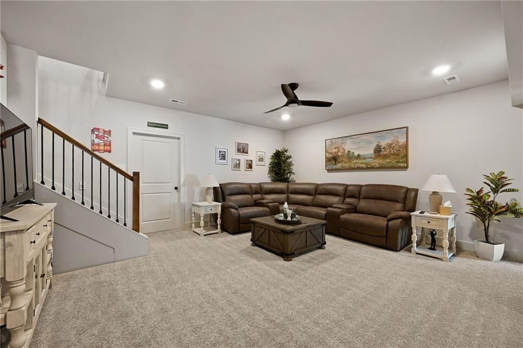 1814 Woodward Circle — photo 20