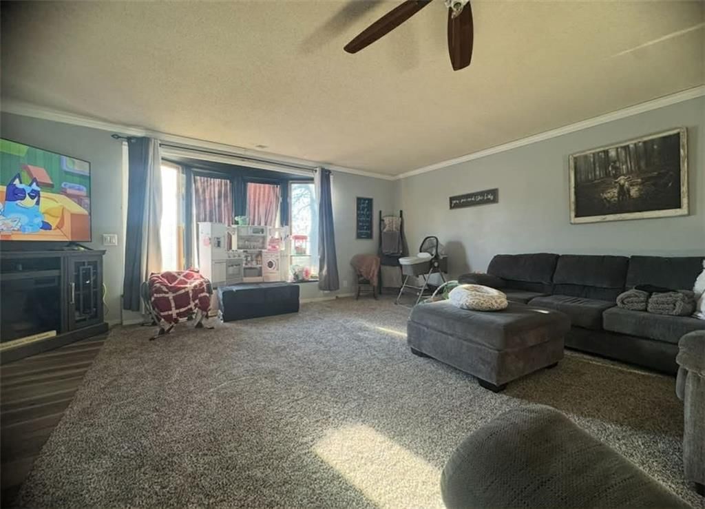 529 Sunset Circle — photo 3