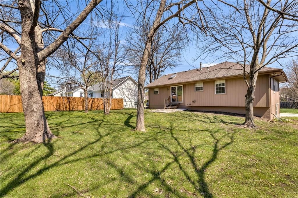 100 N Darrowby Drive — photo 26