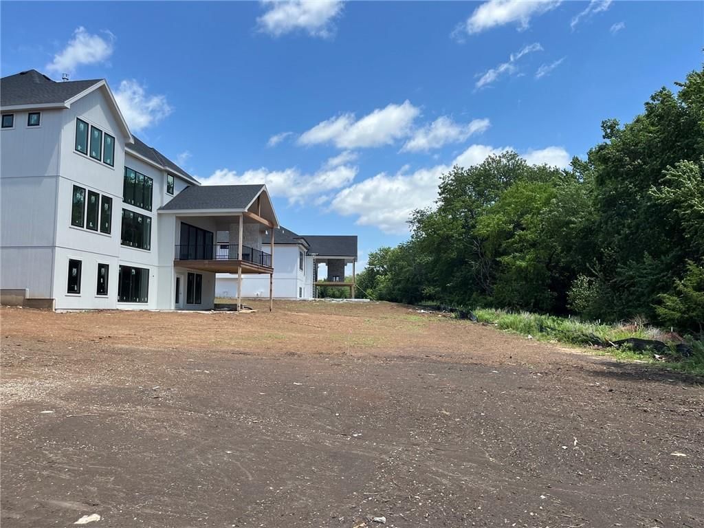 18105 Cody Street — photo 10