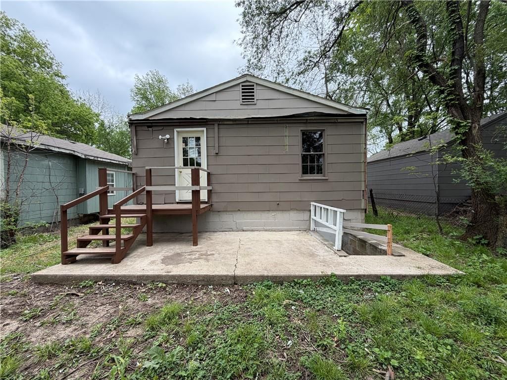 326 N Cedar Avenue — photo 4