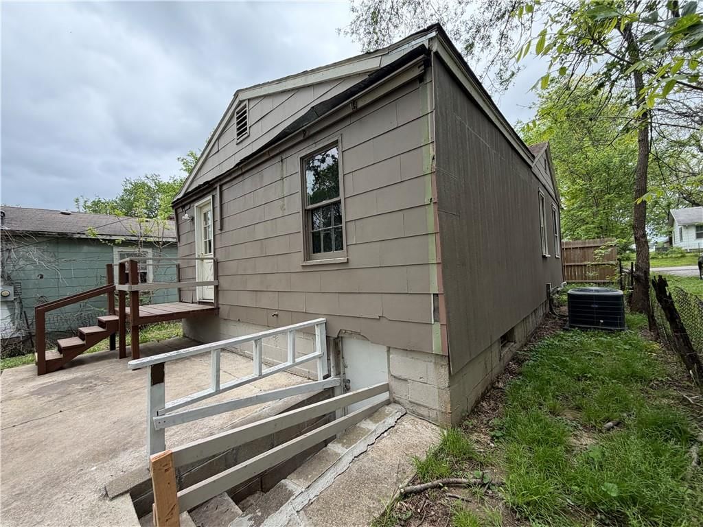 326 N Cedar Avenue — photo 5