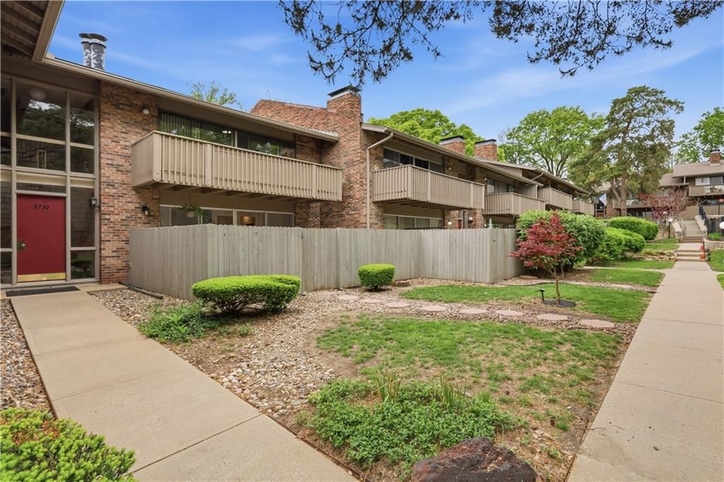8730 Metcalf Avenue — photo 3