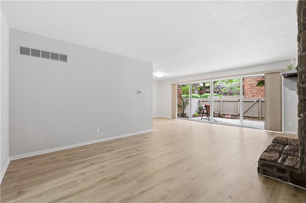 8730 Metcalf Avenue — photo 7